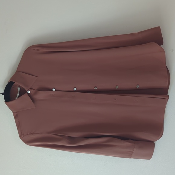 NWT Vince Silk Stretch Button Front Ligt Brown Blouse sz XS - Picture 1 of 8